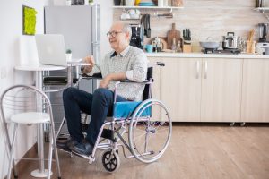 Cerita Ibu Lansia Dalam Pengobatan Stroke